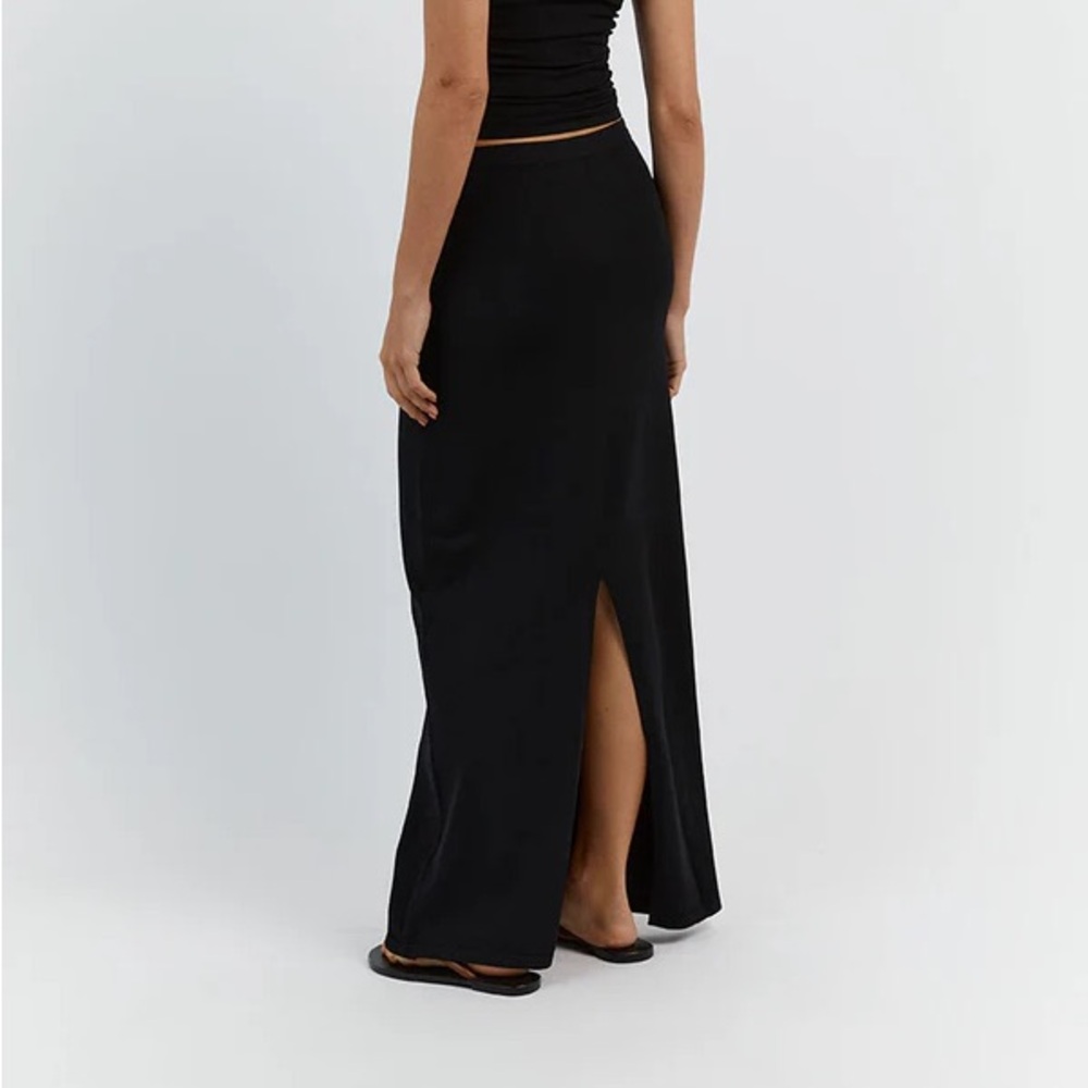 DISSH CARRIE BLACK MIDI SKIRT - Picture 3 of 5